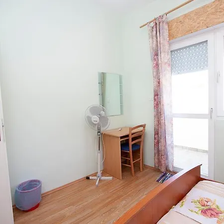 Pansion Nevera Apartment *