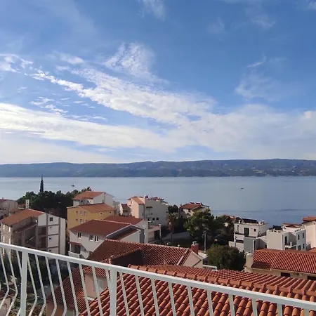 Apartment Pansion Nevera