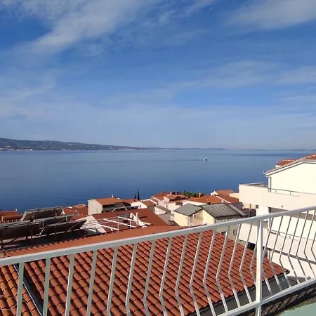 Pansion Nevera Apartment Omiš