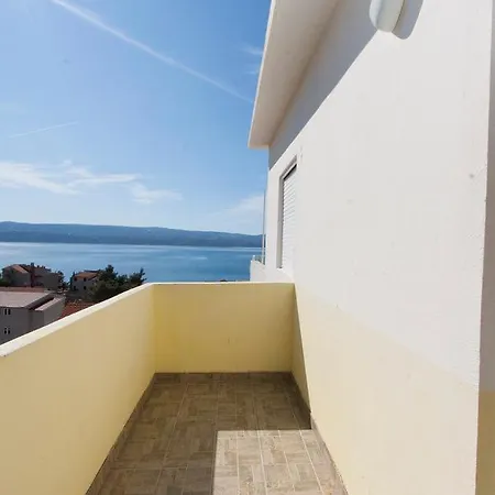 Pansion Nevera * Omiš