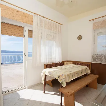 Pansion Nevera Apartamento